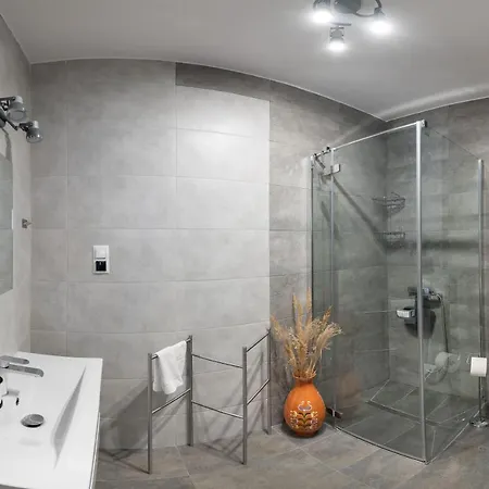 Latarnika Apartment *